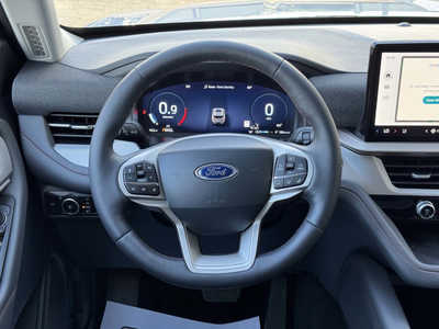 2025 Ford Explorer, $48710. Photo 10
