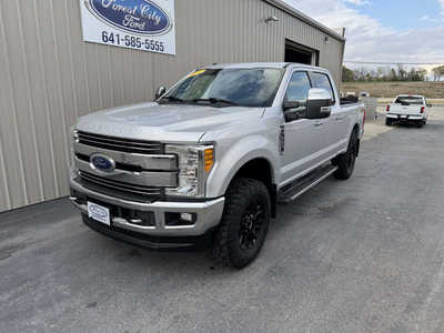 2017 Ford F250 Crew Cab, $33999. Photo 2