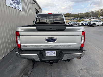 2017 Ford F250 Crew Cab, $33999. Photo 4