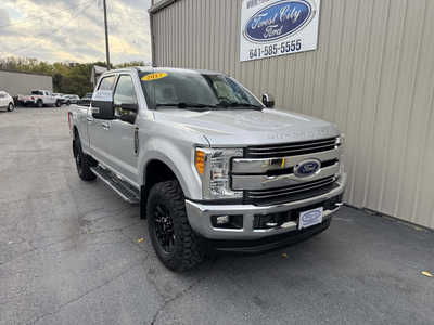 2017 Ford F250 Crew Cab, $33999. Photo 5