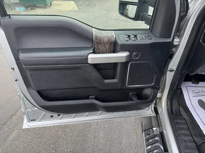 2017 Ford F250 Crew Cab, $33999. Photo 7