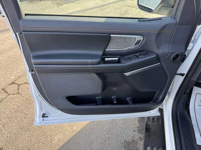 2025 Ford Expedition, $84940. Photo 6