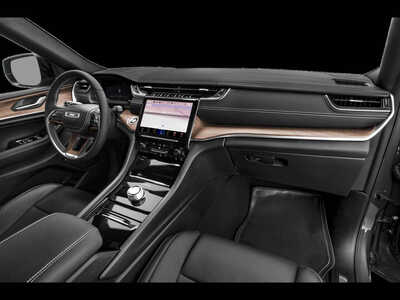 2023 Jeep Grand Cherokee L, $0. Photo 2