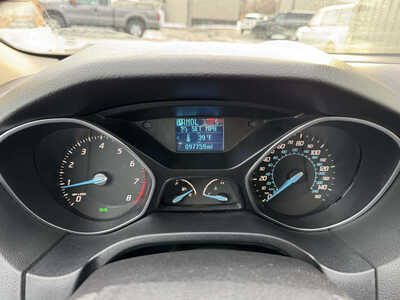 2012 Ford Focus, $0. Photo 11