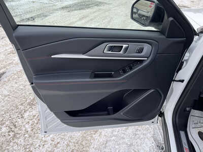 2026 Ford Explorer, $52505. Photo 7