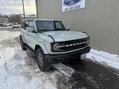 2023 Ford Bronco, $35999. Photo 5