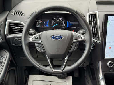2021 Ford Edge, $27899. Photo 10