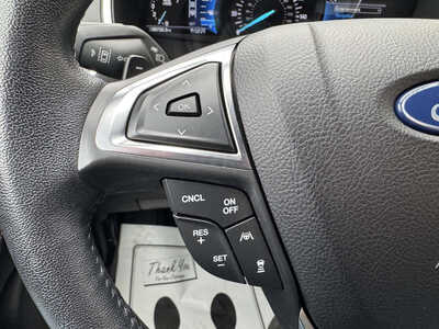 2021 Ford Edge, $27899. Photo 12