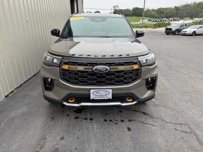 2026 Ford Explorer, $48878. Photo 3