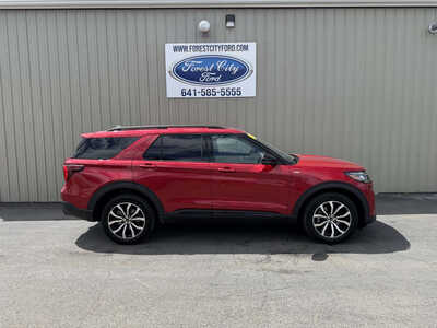 2025 Ford Explorer, $39535. Photo 6