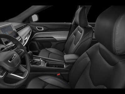 2025 Jeep Compass, $0. Photo 7