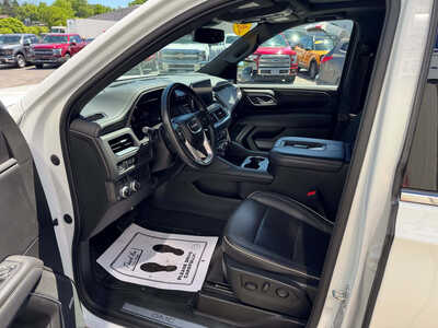 2023 GMC Yukon, $51394. Photo 9