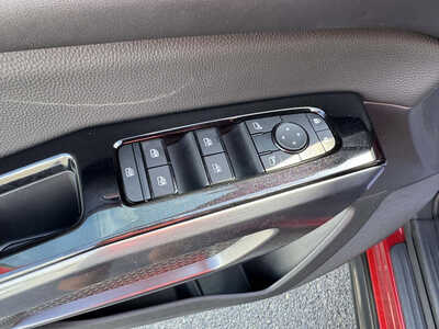 2024 Nissan Pathfinder, $36274. Photo 8