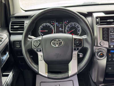 2021 Toyota 4Runner, $44069. Photo 10