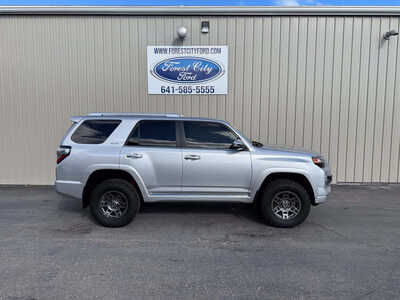 2021 Toyota 4Runner, $44069. Photo 6