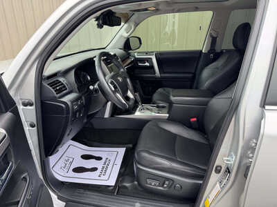 2021 Toyota 4Runner, $44069. Photo 9