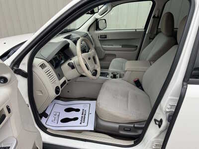 2012 Ford Escape, $6069. Photo 12