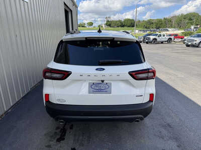 2026 Ford Escape, $34435. Photo 4