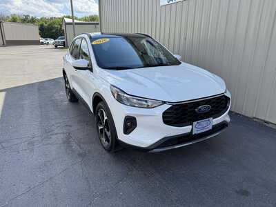 2026 Ford Escape, $34435. Photo 5
