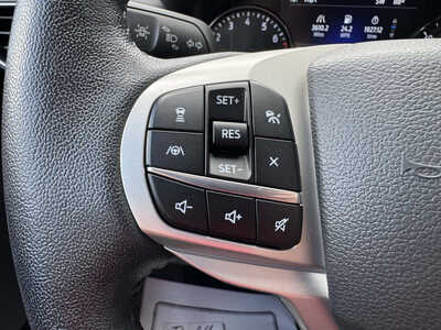 2023 Ford Explorer, $27366. Photo 12