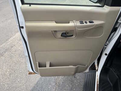 2008 Ford Van,Passenger, $8069. Photo 7