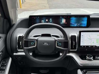 2027 Ford Expedition Max, $83830. Photo 10
