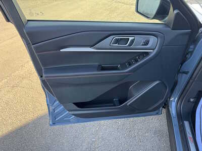 2027 Ford Explorer, $53555. Photo 7