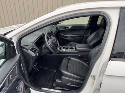 2023 Ford Edge, $28569. Photo 9