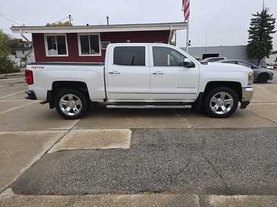 2017 Chevrolet 1500 Crew Cab, $24900. Photo 2