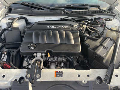 2016 Chevrolet Impala, $7500. Photo 12