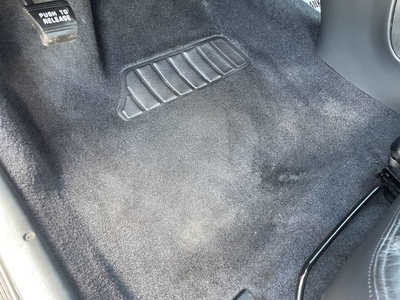 1996 Chevrolet Monte Carlo, $8900. Photo 11