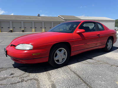 1996 Chevrolet Monte Carlo, $8900. Photo 3