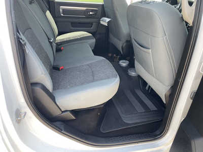 2015 RAM 1500 Crew Cab, $18500. Photo 12