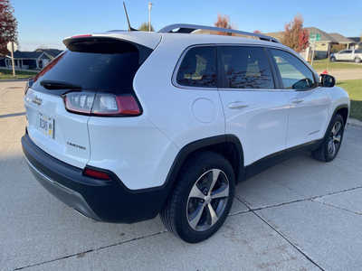 2020 Jeep Cherokee, $14990. Photo 7