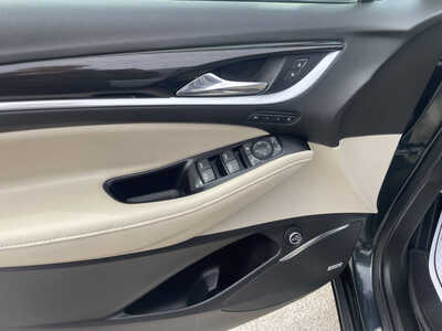 2019 Buick Enclave, $17500. Photo 11