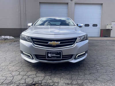 2019 Chevrolet Impala, $13500. Photo 2
