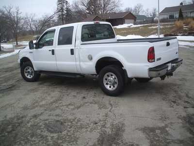 2006 Ford F250 Crew Cab, $10500. Photo 5