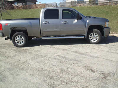 2013 Chevrolet 3500 Crew Cab, $28999. Photo 4