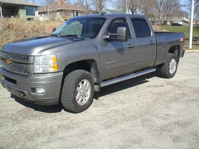 2013 Chevrolet 3500 Crew Cab, $28999. Photo 6