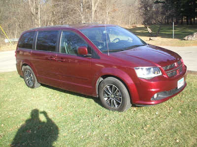2017 Dodge Caravan, Grand, $13999. Photo 5