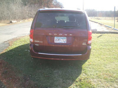 2017 Dodge Caravan, Grand, $13999. Photo 8