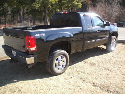 2013 GMC 2500 Ext Cab, $19999. Photo 3