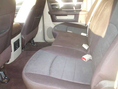 2014 RAM 1500 Crew Cab, $14999. Photo 9