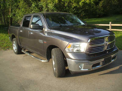 2014 RAM 1500 Crew Cab, $15450. Photo 5