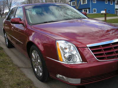 2011 Cadillac DTS, $6500. Photo 2