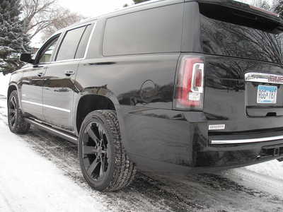 2020 GMC Yukon XL, $33999. Photo 4