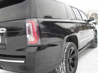2020 GMC Yukon XL, $33999. Photo 6