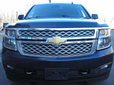 2017 Chevrolet Suburban, $16500. Photo 2