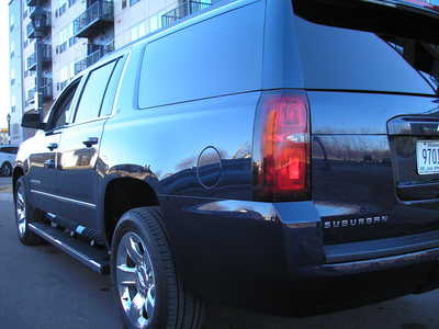 2017 Chevrolet Suburban, $16500. Photo 5