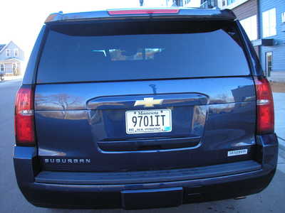2017 Chevrolet Suburban, $16500. Photo 6